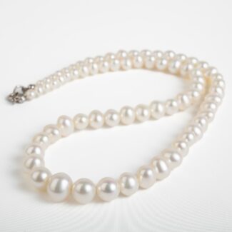 Perlový náhrdelník - stříbrné zapínání